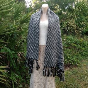 EUC VINTAGE Black, Gray & White 100% Acrylic  Made in Japan Scarf/Wrap w/ Fringe